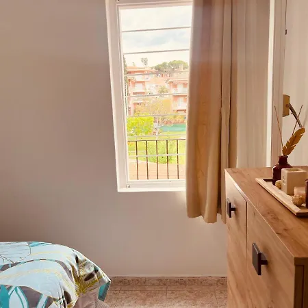 Al Centre Ideal Parelles A