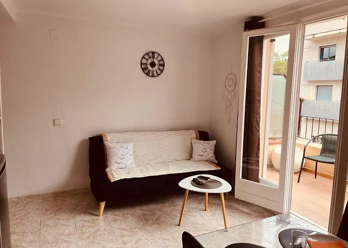 Al Centre Ideal Parelles A Apartment *